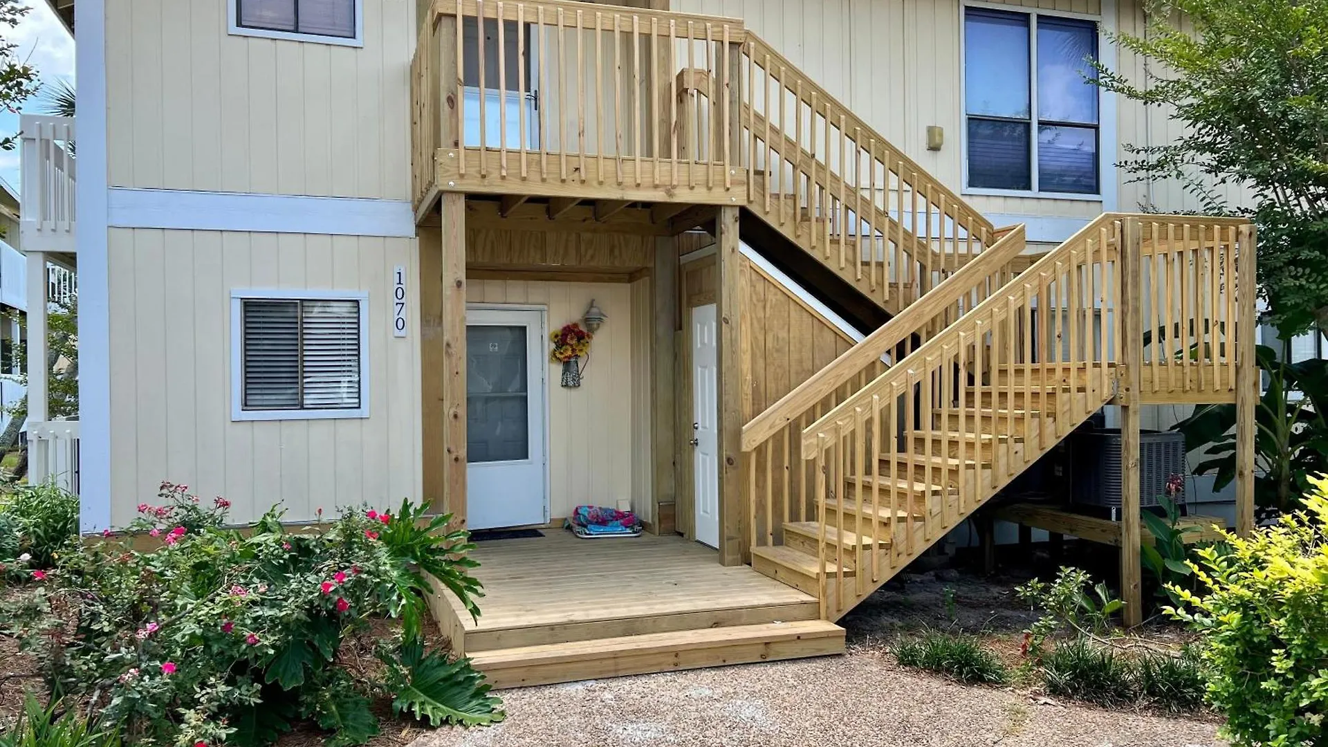 Sandpiper Cove 1070 Destin